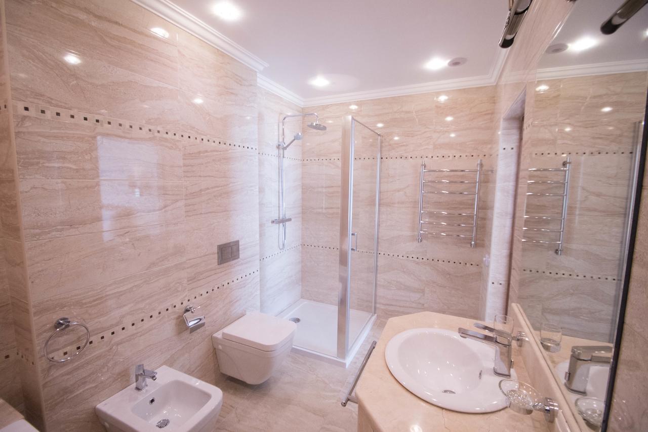 Hotel Cheluskintsev Gagra Esterno foto